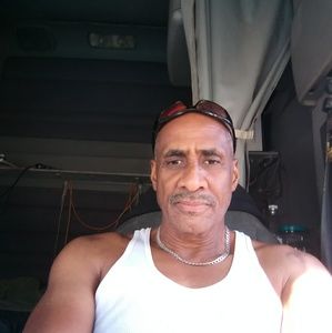 Meet your Posher, Victor